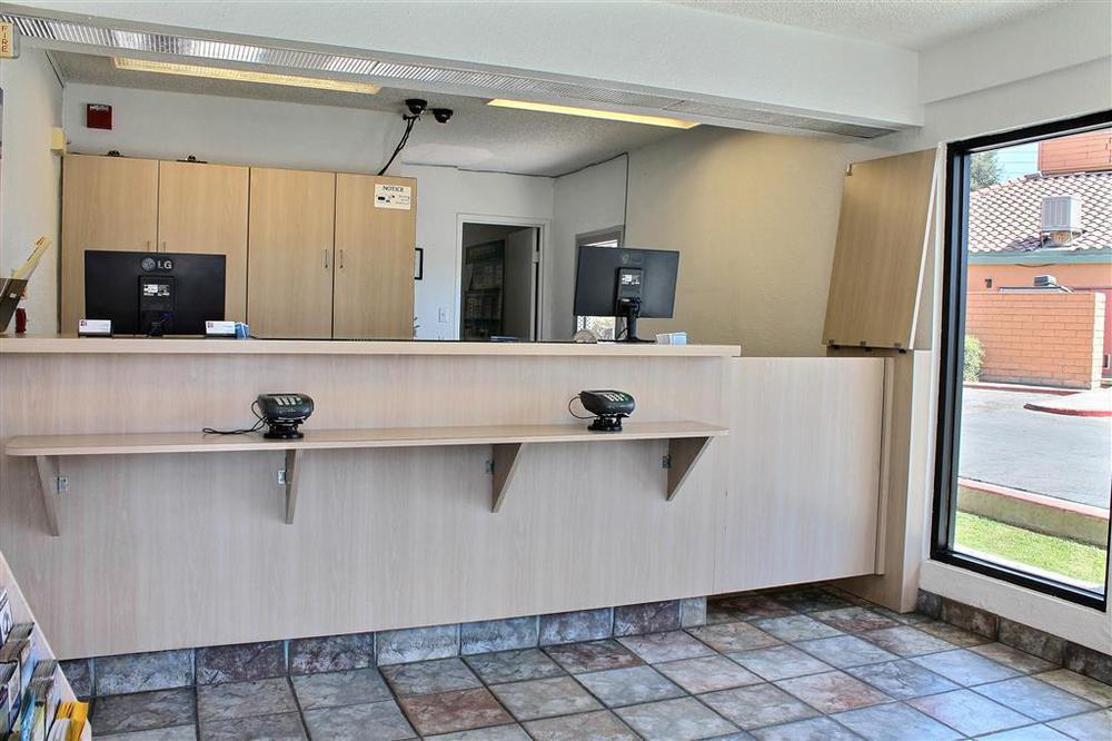 Motel 6-Bakersfield, Ca - Convention Center ภายใน รูปภาพ
