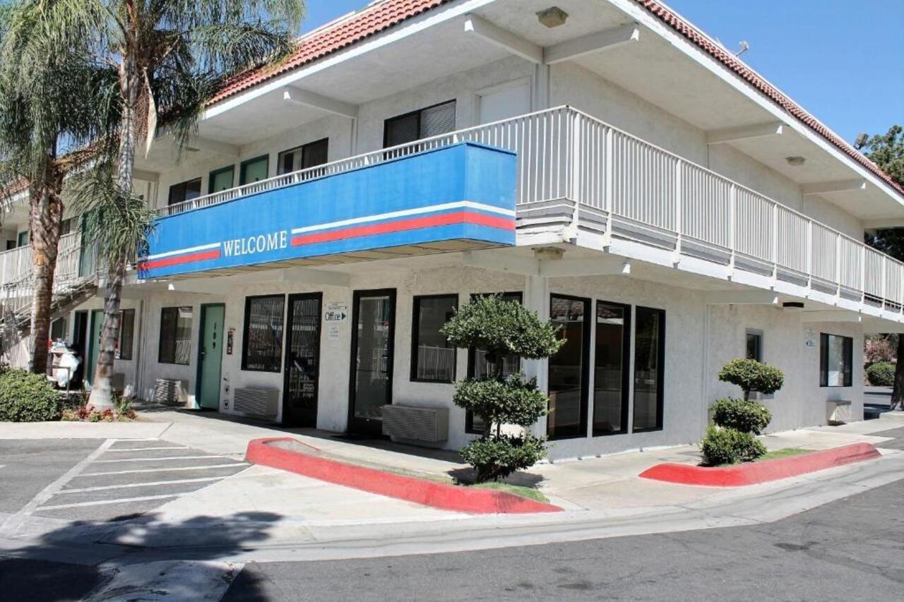 Motel 6-Bakersfield, Ca - Convention Center ภายนอก รูปภาพ