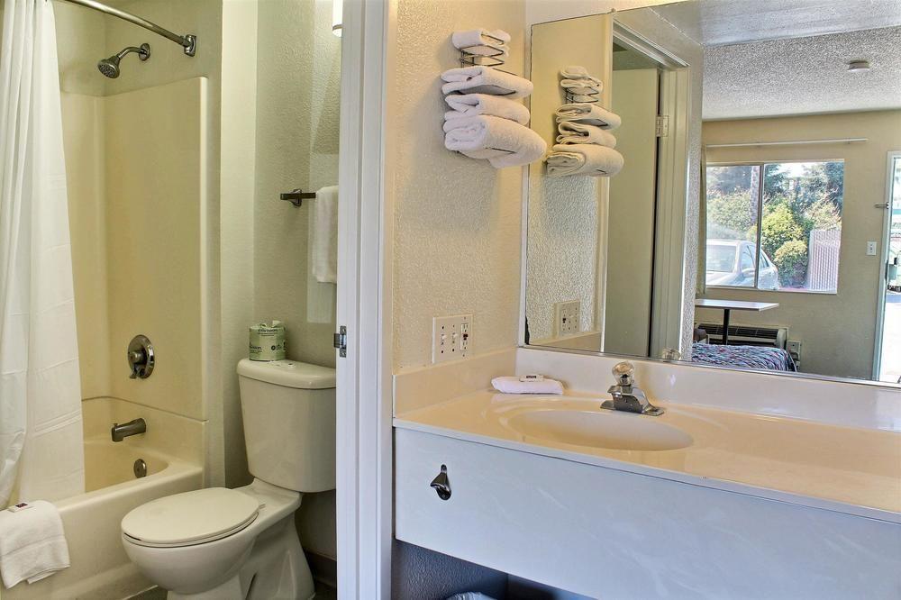 Motel 6-Bakersfield, Ca - Convention Center ภายนอก รูปภาพ