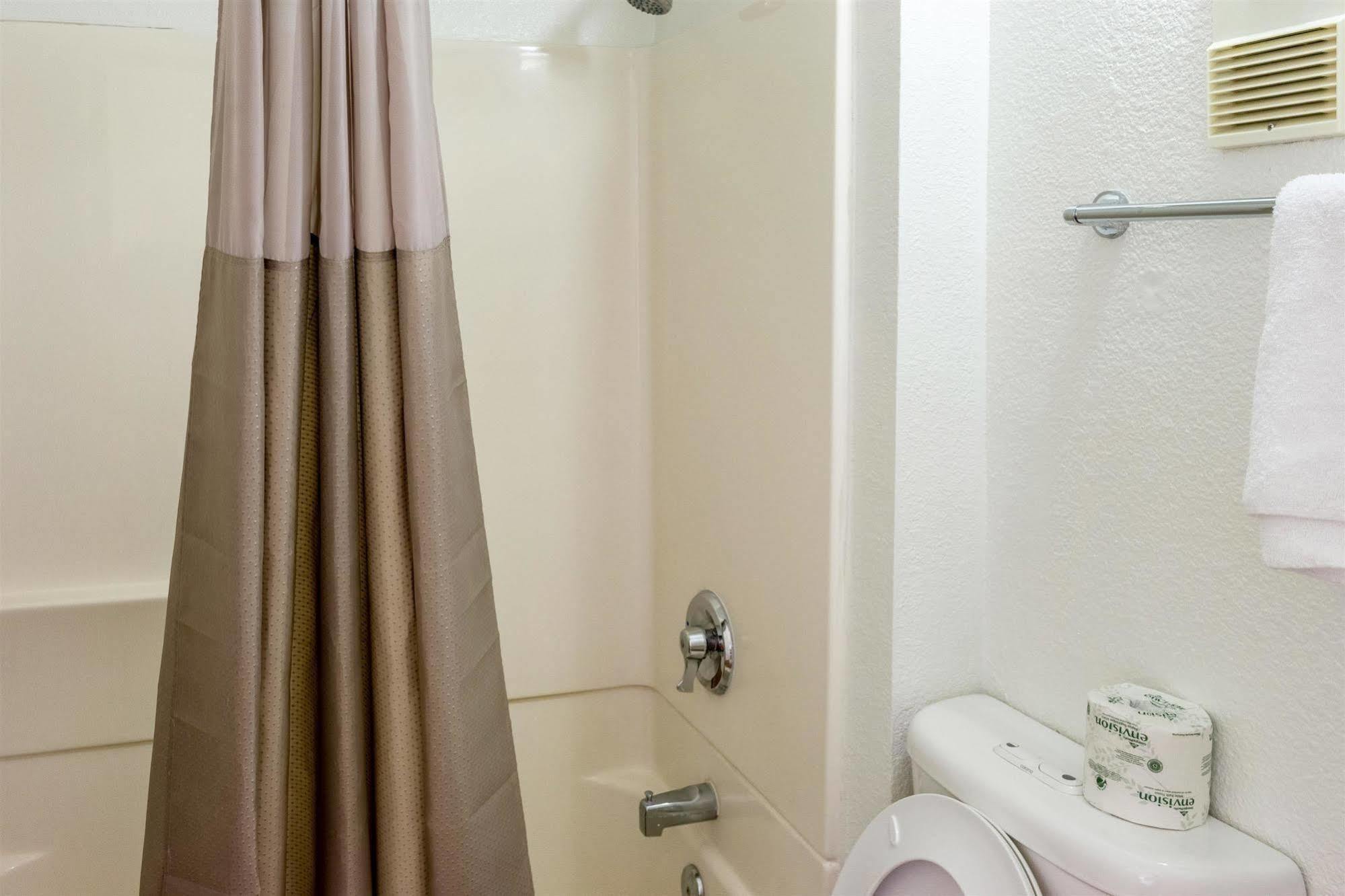 Motel 6-Bakersfield, Ca - Convention Center ภายนอก รูปภาพ